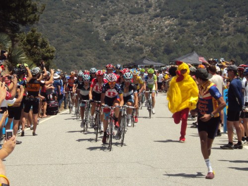 Lead_peloton_over_glendora
